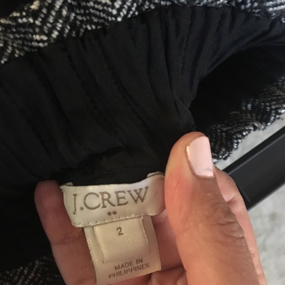 J CREW SIZE 2 SKIRT WITH ELASTIC WAISTBAND - Picture 2 of 2